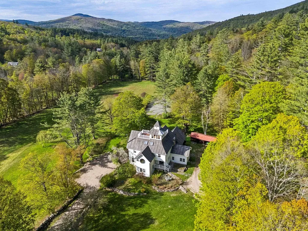 66 Hollow Farm Road Woodstock VT 05091