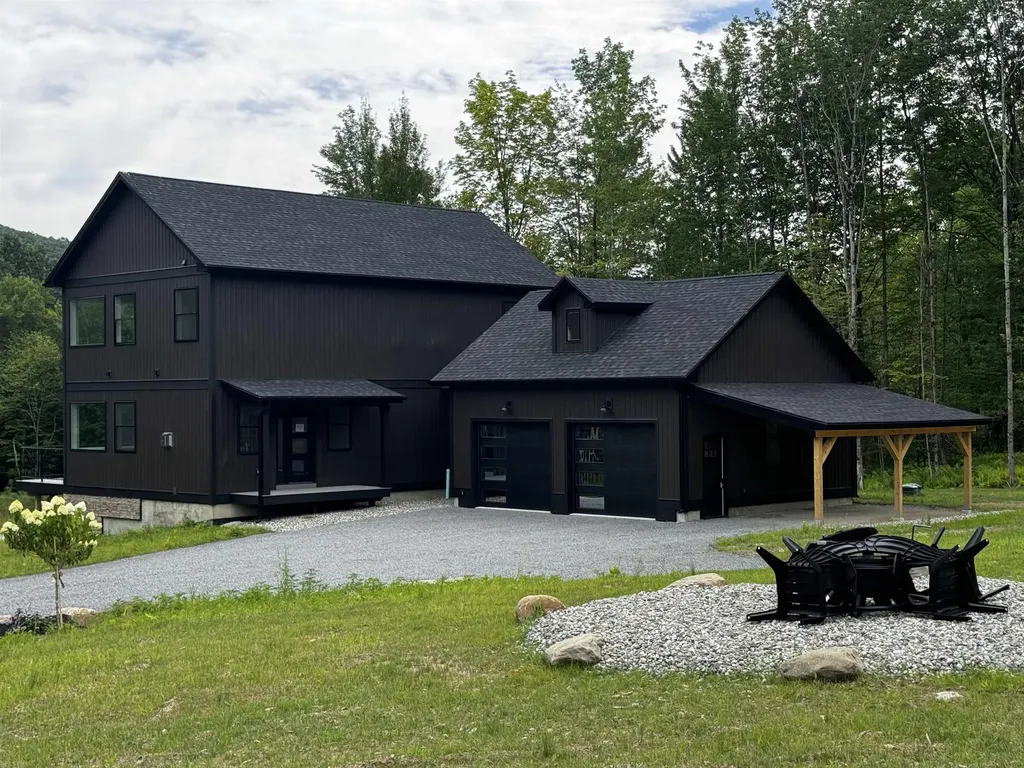 162 Carter's Way Jericho VT 05465
