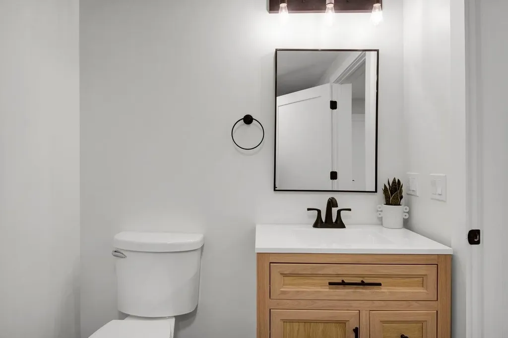 162 Carter's Way Jericho VT 05465