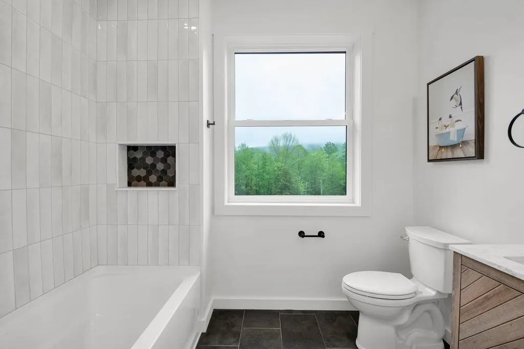 162 Carter's Way Jericho VT 05465
