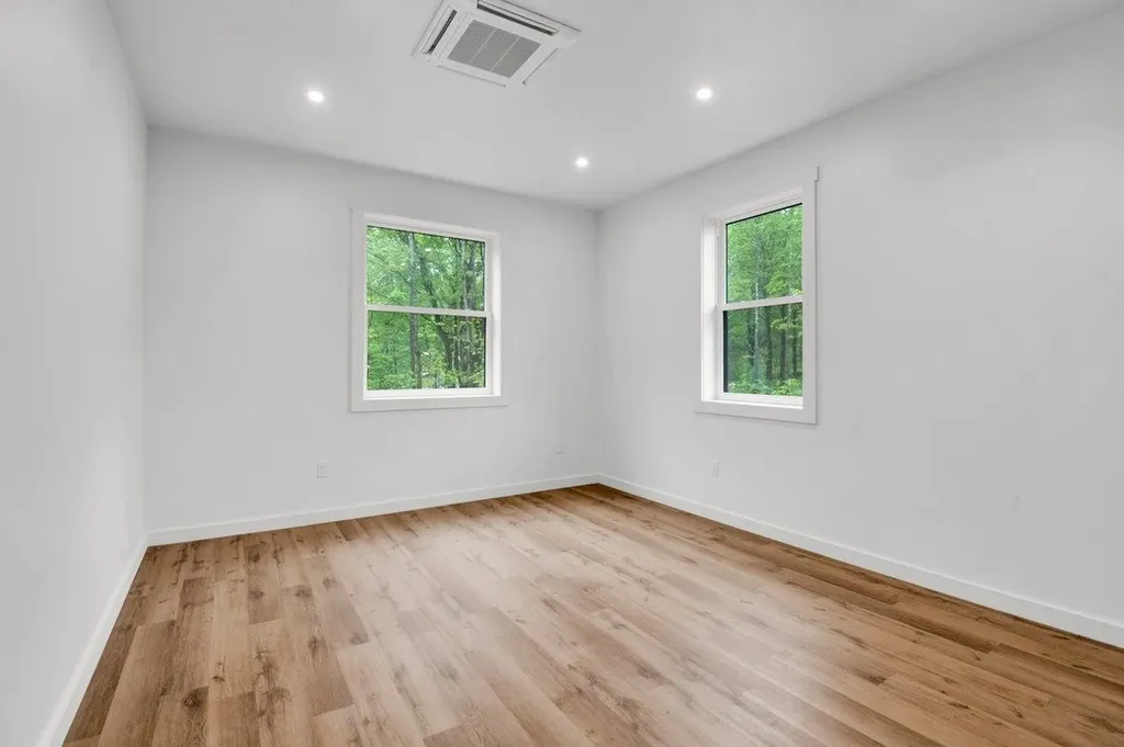 162 Carter's Way Jericho VT 05465