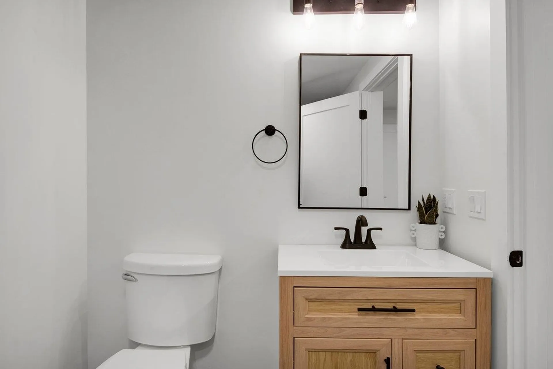 162 Carter's Way Jericho VT 05465