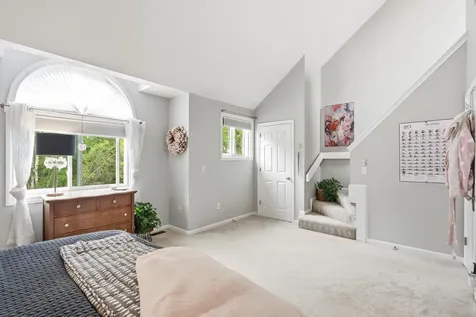 6 Standish Way Amherst NH 03031