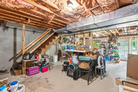 6 Standish Way Amherst NH 03031