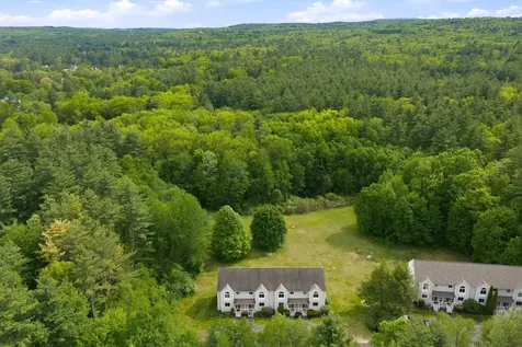 6 Standish Way Amherst NH 03031
