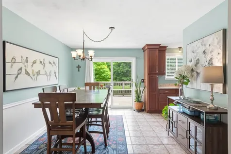 6 Standish Way Amherst NH 03031