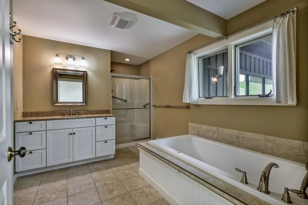 775 East Lake Road Ludlow VT 05149