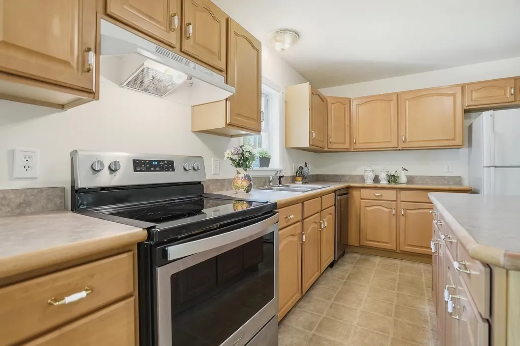 15 Allaire Drive St. Albans Town VT 05478
