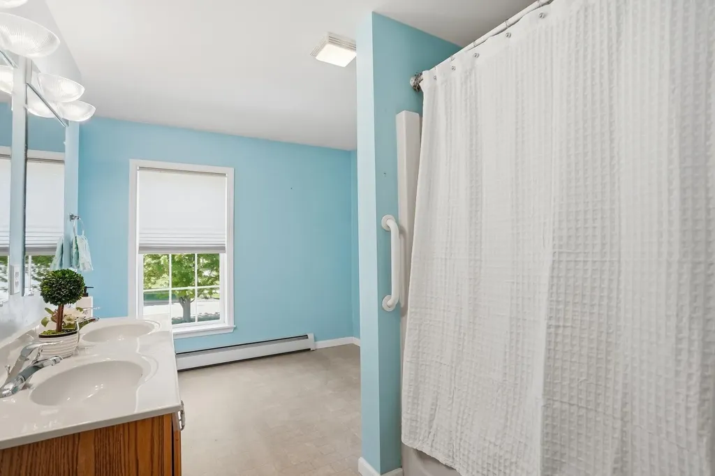 15 Allaire Drive St. Albans Town VT 05478