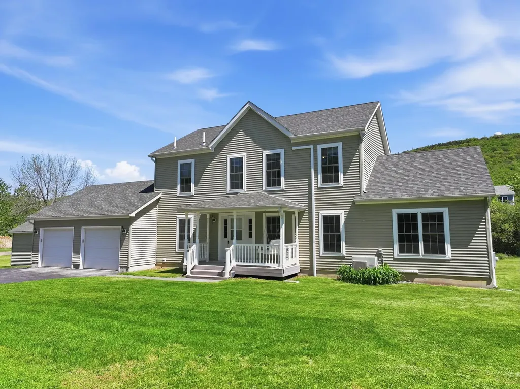 15 Allaire Drive St. Albans Town VT 05478