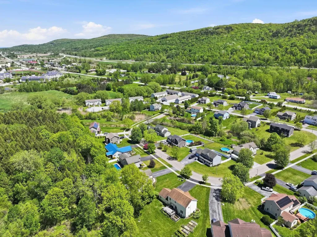 15 Allaire Drive St. Albans Town VT 05478