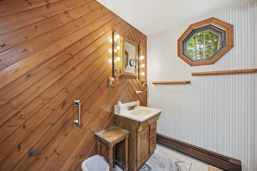 397 Mount Prospect Road Holderness NH 03245