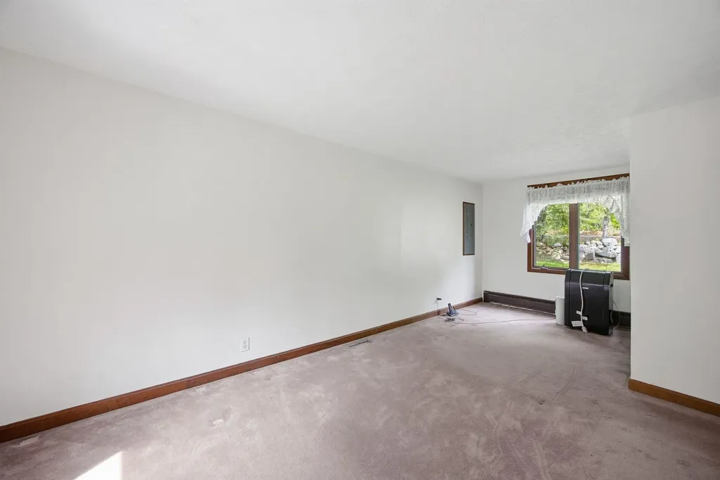 397 Mount Prospect Road Holderness NH 03245
