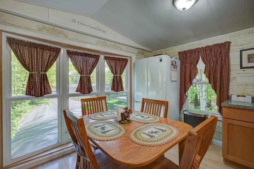 36 Eagle Ledge Loop Conway NH 03813