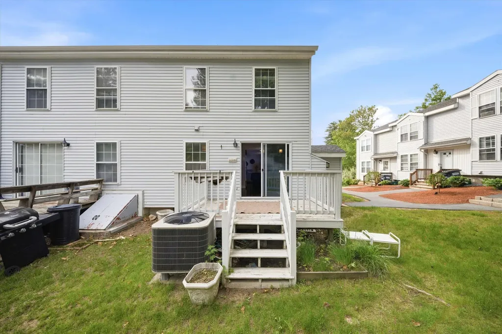 107 Franklin Street Extension Derry NH 03038