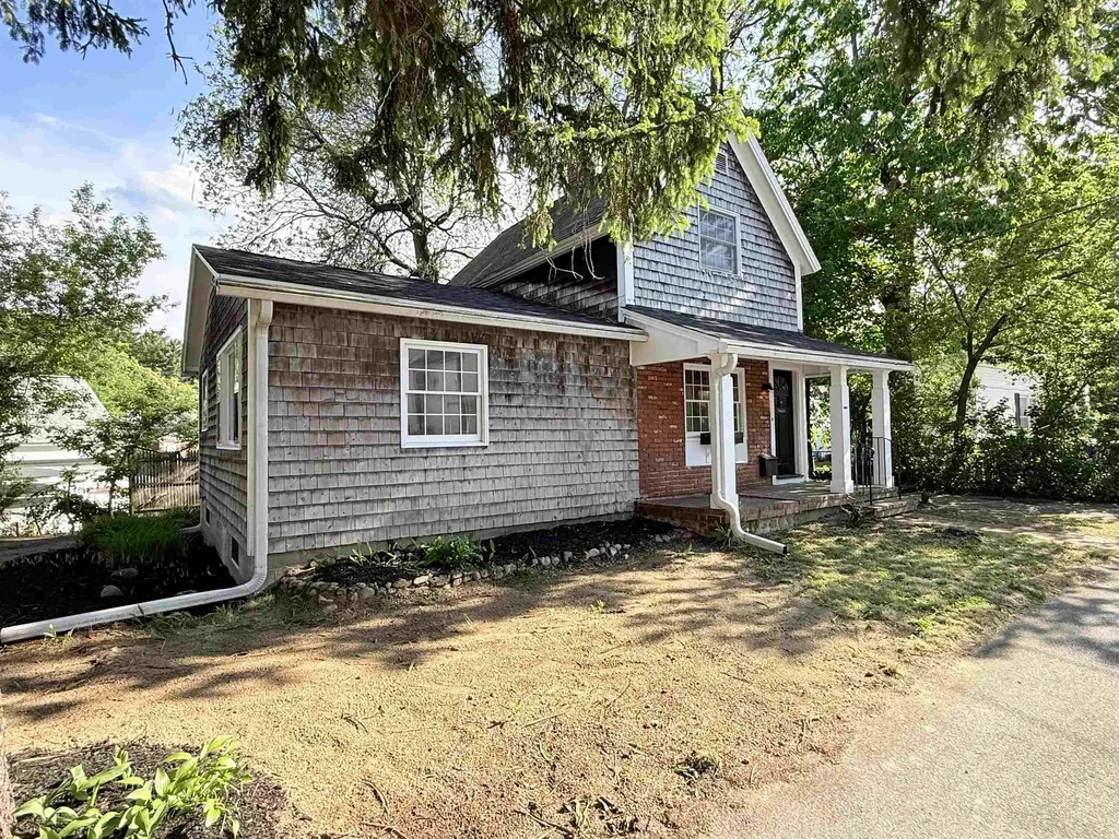 426 Milford Street Manchester NH 03102
