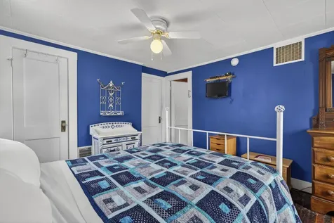 134 Ash Street Nashua NH 03060