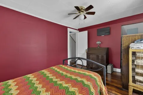 134 Ash Street Nashua NH 03060