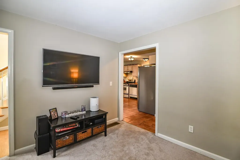 262 Whittington Street Manchester NH 03104