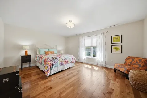 6 Aster Court Hudson NH 03051