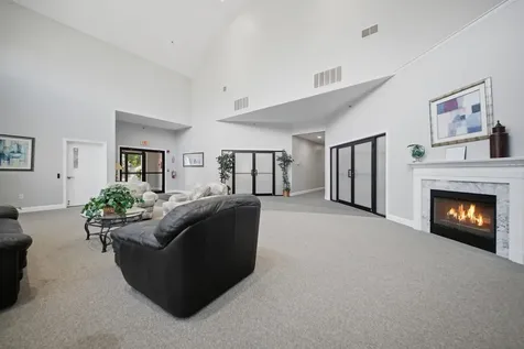 6 Aster Court Hudson NH 03051