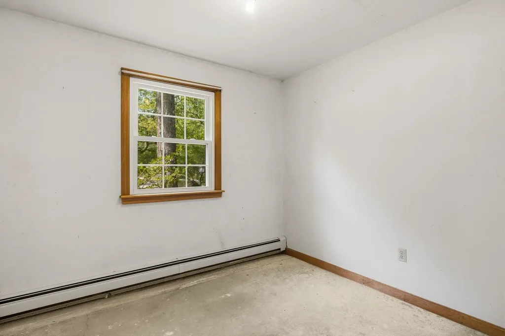 16 Jana Lane Stratham NH 03885