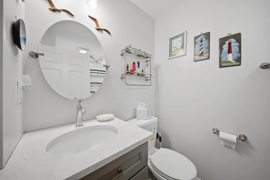 7 Stony Point Drive Londonderry NH 03053