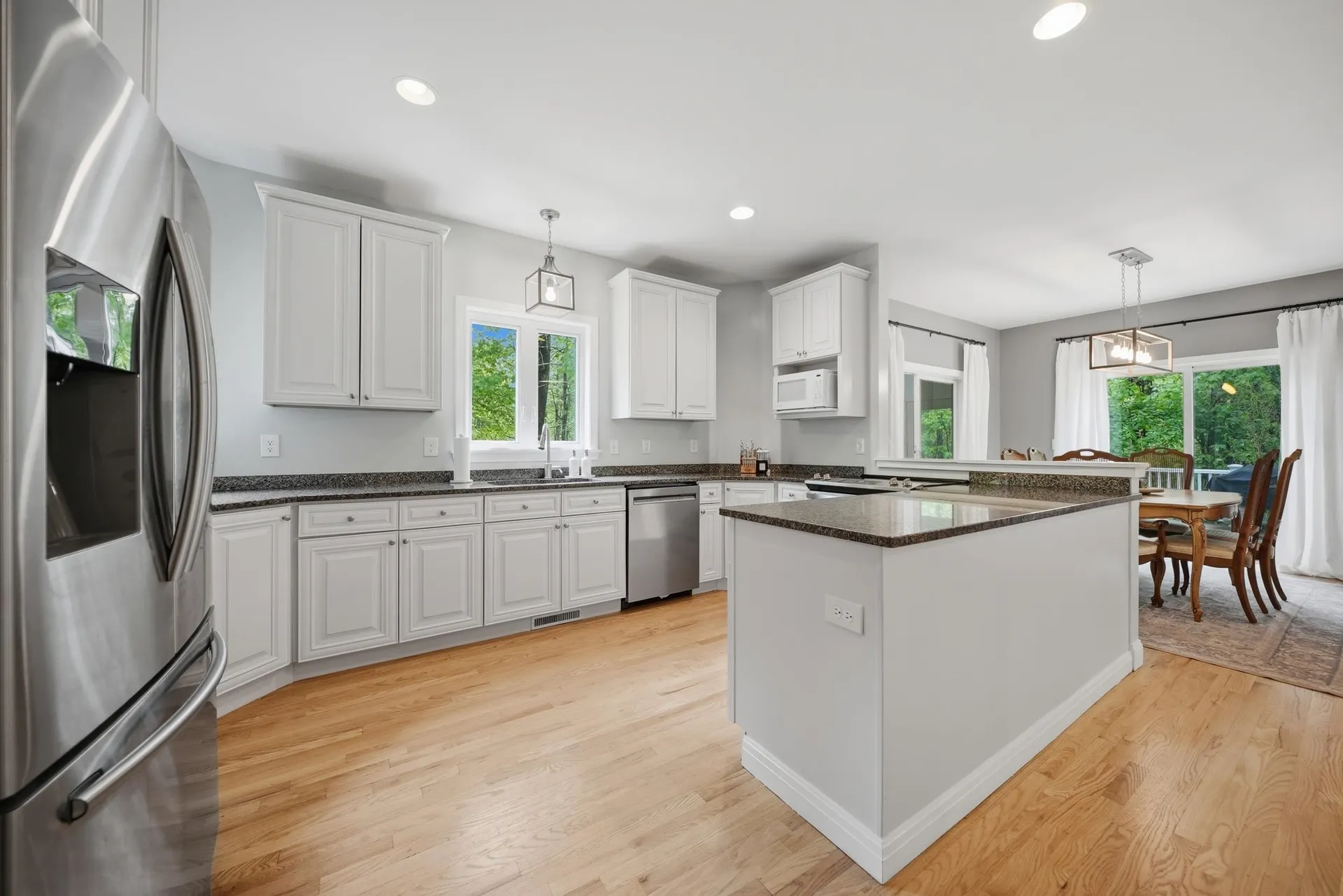 7 Stony Point Drive Londonderry NH 03053