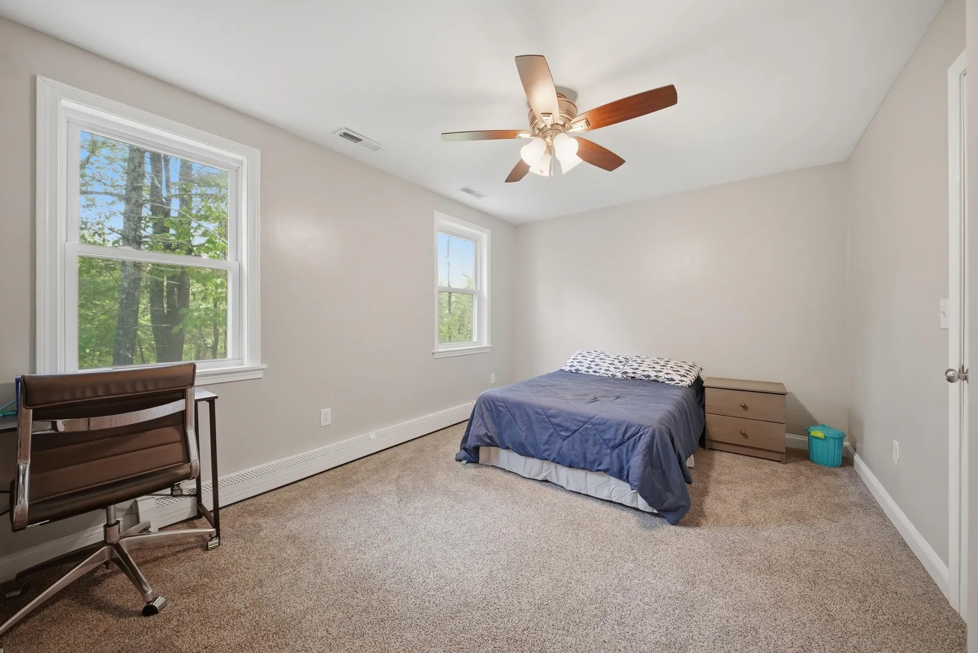 7 Stony Point Drive Londonderry NH 03053
