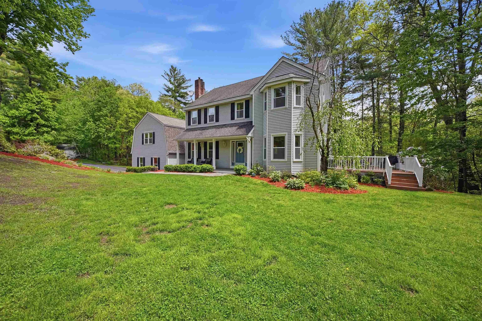 7 Stony Point Drive Londonderry NH 03053