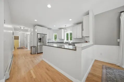 7 Stony Point Drive Londonderry NH 03053