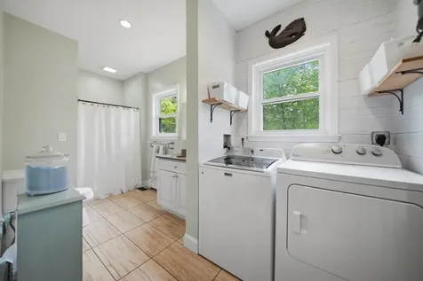 7 Stony Point Drive Londonderry NH 03053