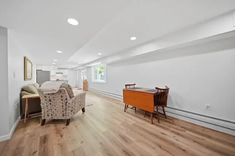 7 Stony Point Drive Londonderry NH 03053