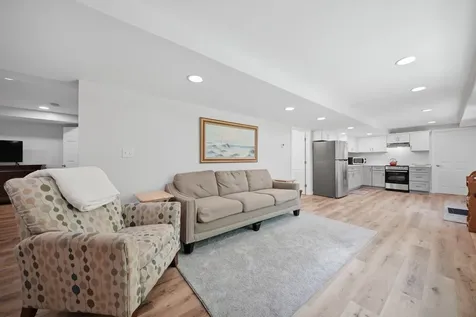 7 Stony Point Drive Londonderry NH 03053