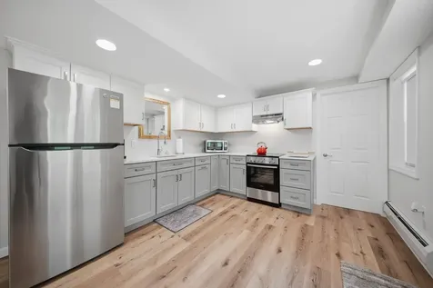 7 Stony Point Drive Londonderry NH 03053