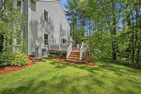 7 Stony Point Drive Londonderry NH 03053