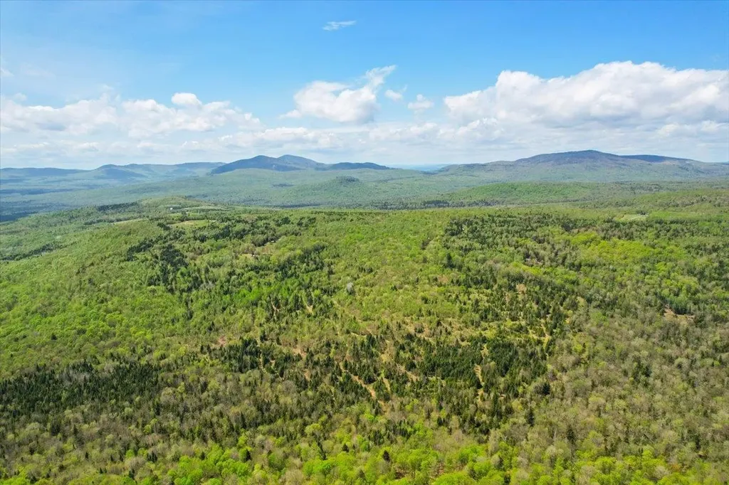 0 Mud Pond Pass Granby VT 05840