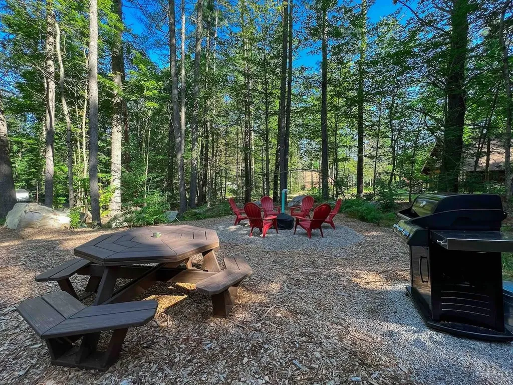 15 Abenaki Avenue Conway NH 03813