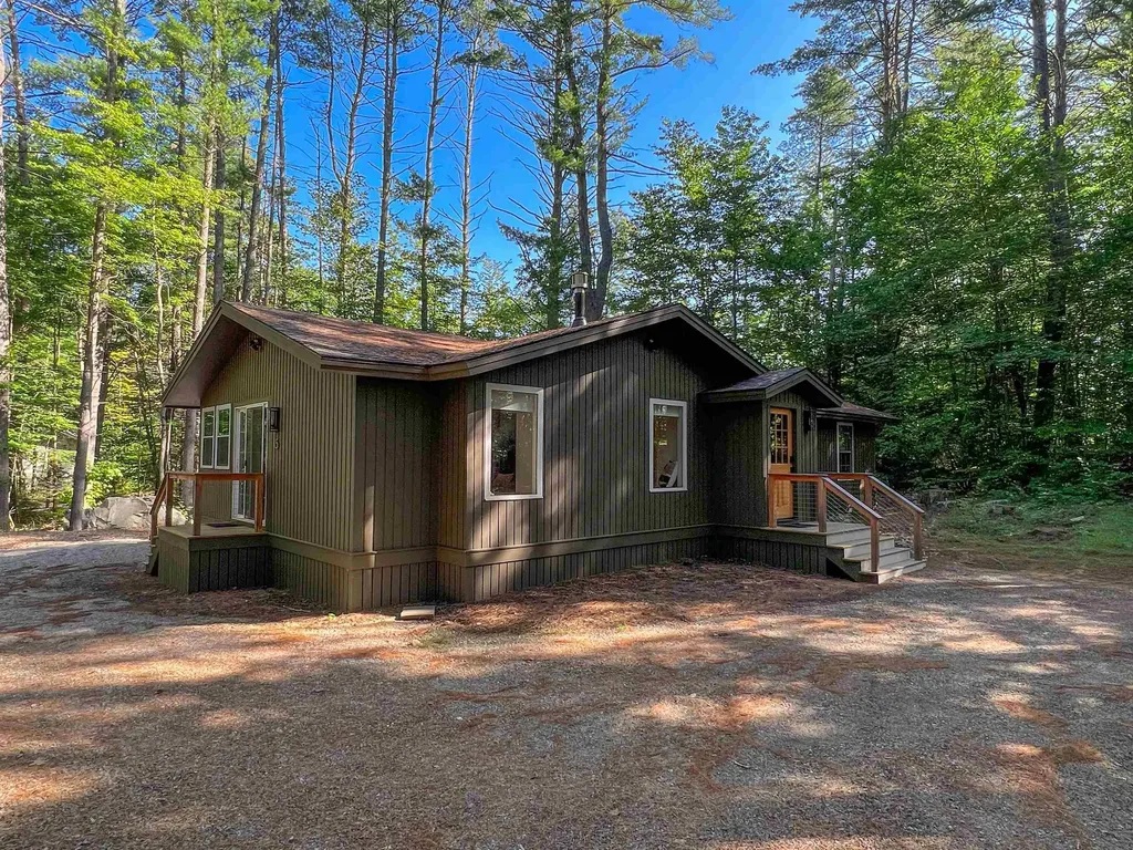 15 Abenaki Avenue Conway NH 03813