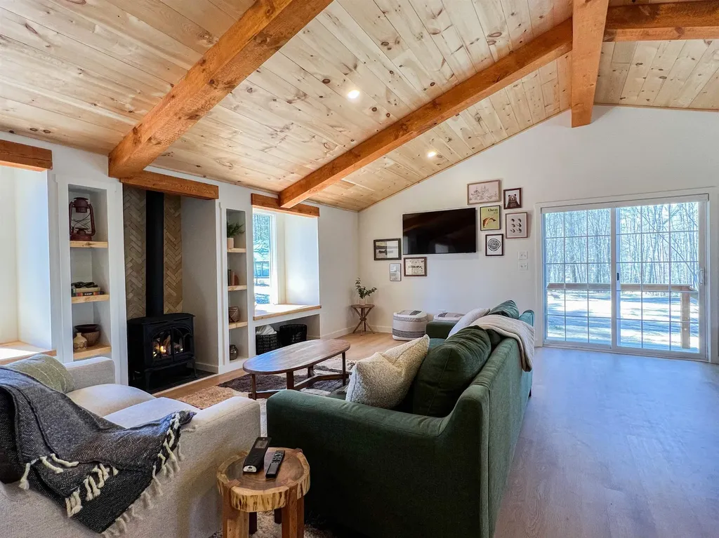 15 Abenaki Avenue Conway NH 03813