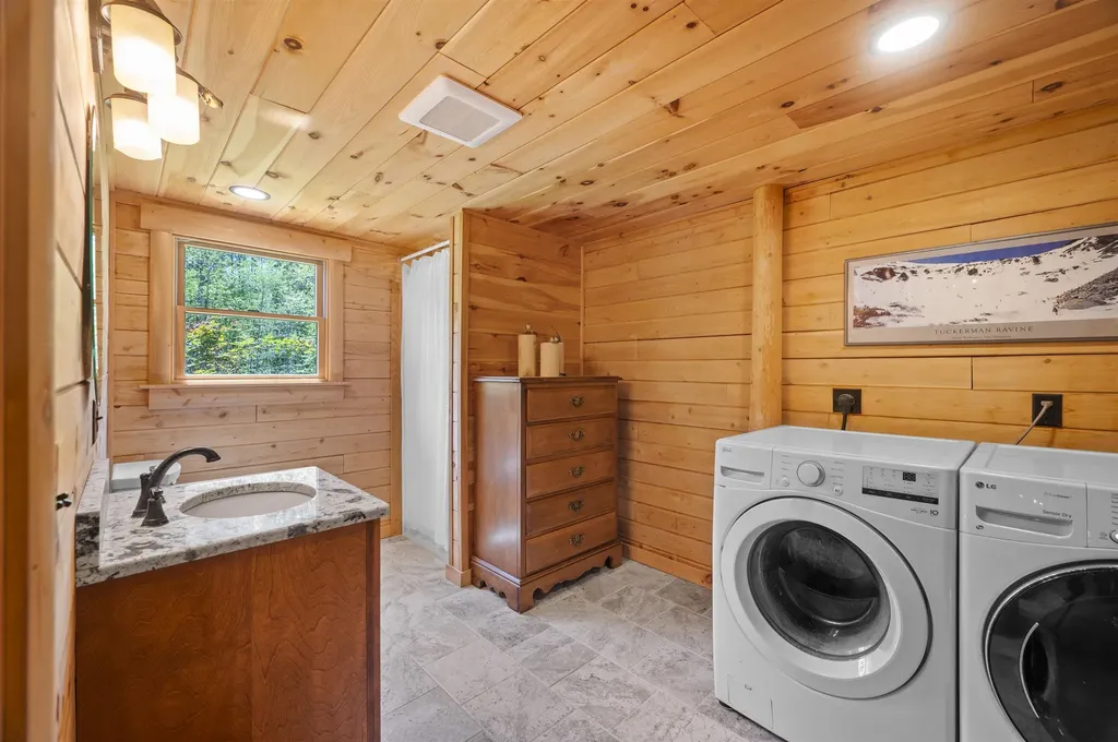 157 Mill Road Durham NH 03824