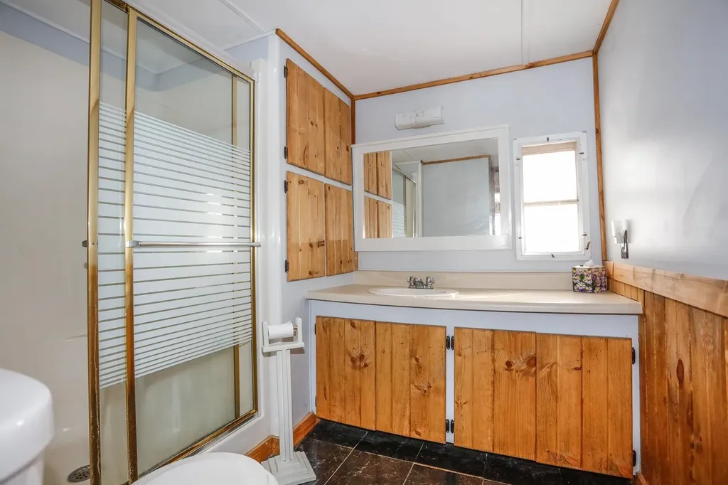 36 Allen Lane Tamworth NH 03886