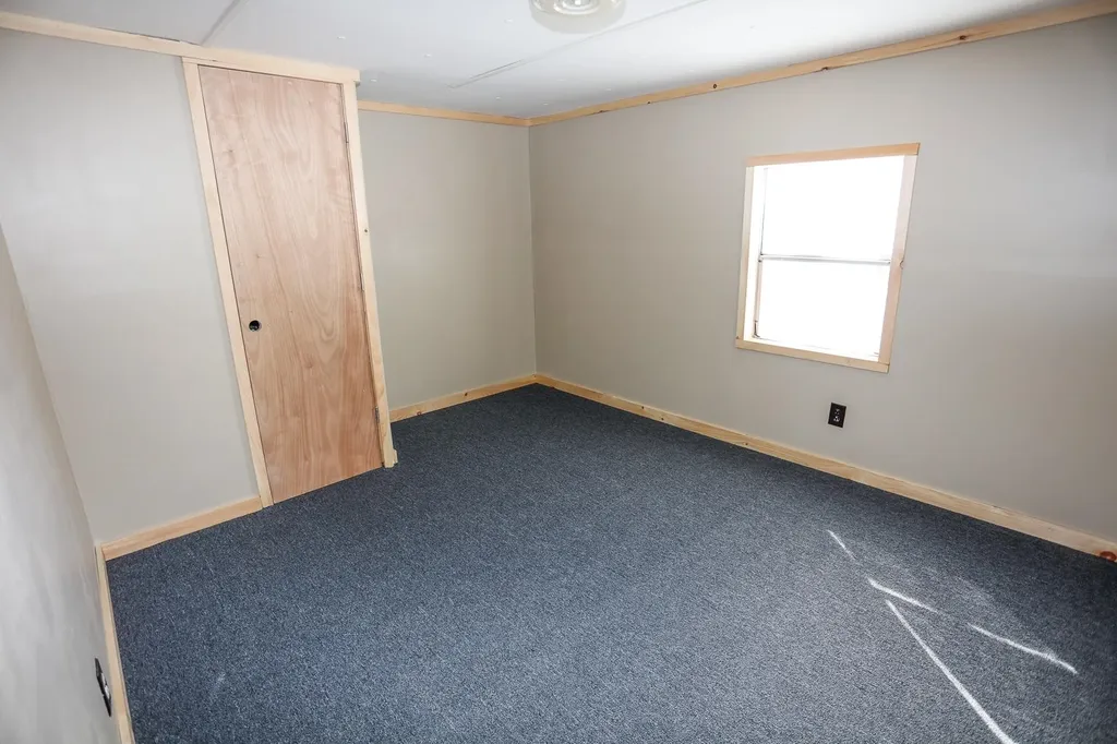 36 Allen Lane Tamworth NH 03886