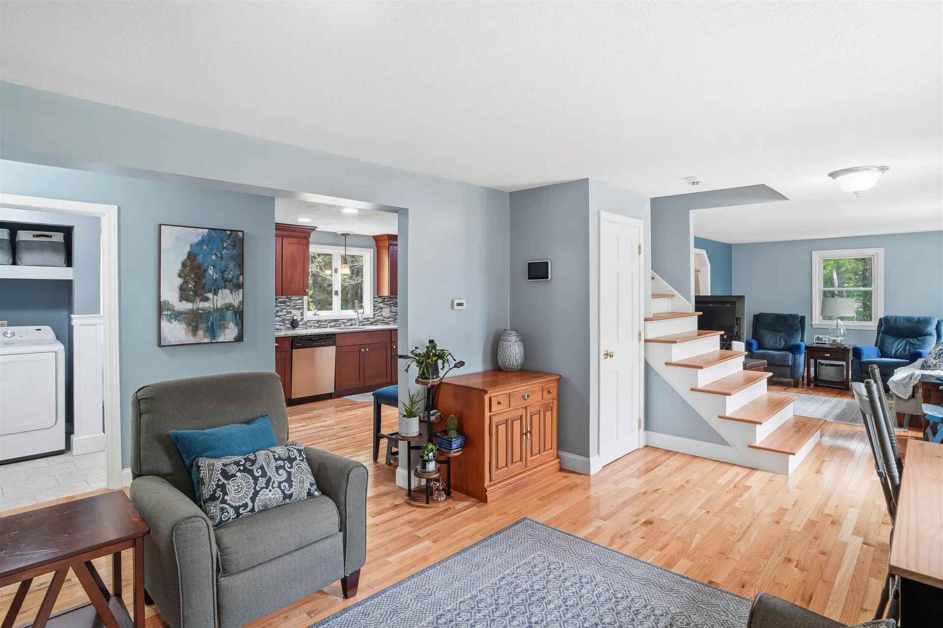 7 Hampshire Drive Derry NH 03038