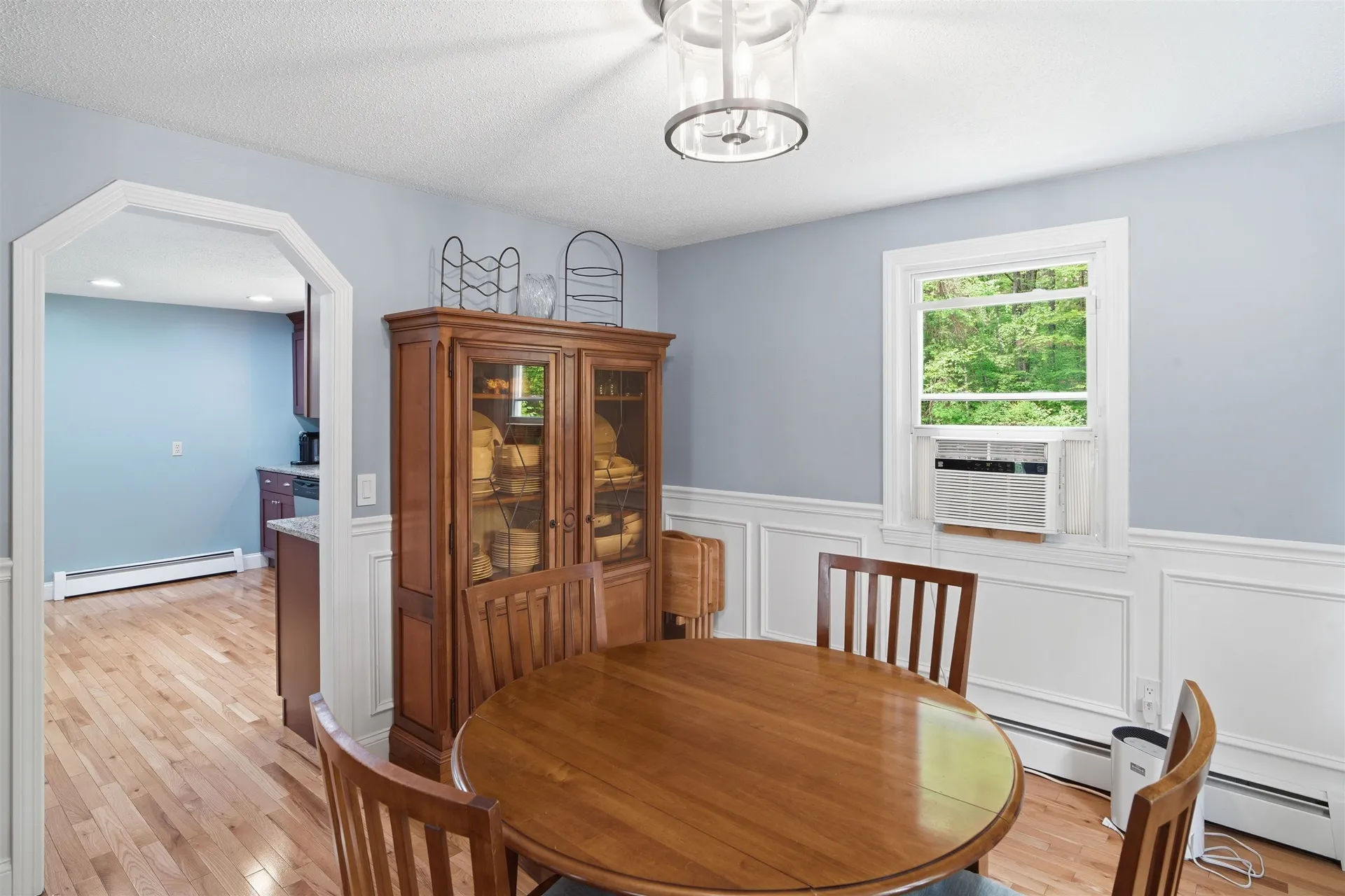 7 Hampshire Drive Derry NH 03038
