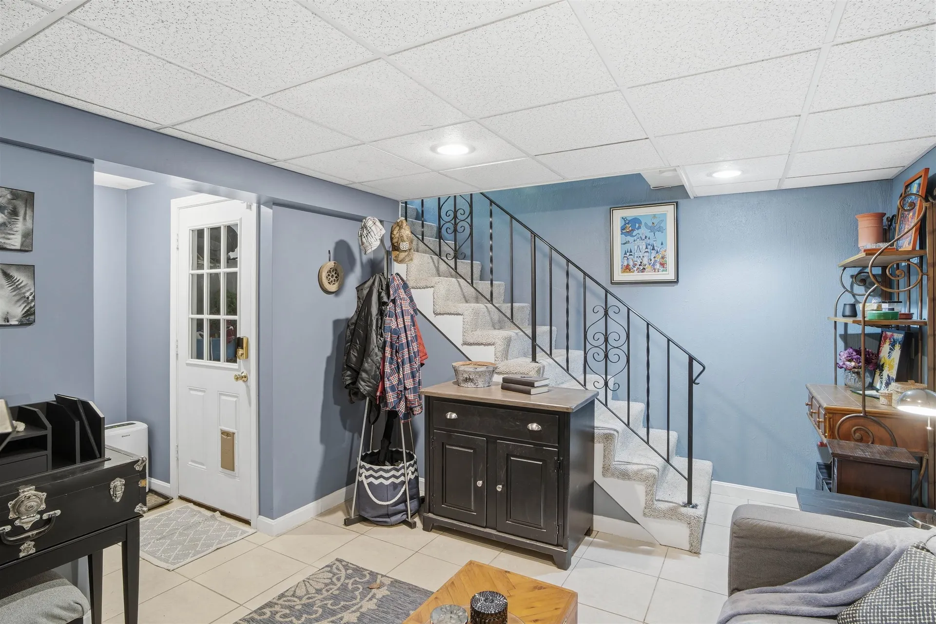 7 Hampshire Drive Derry NH 03038
