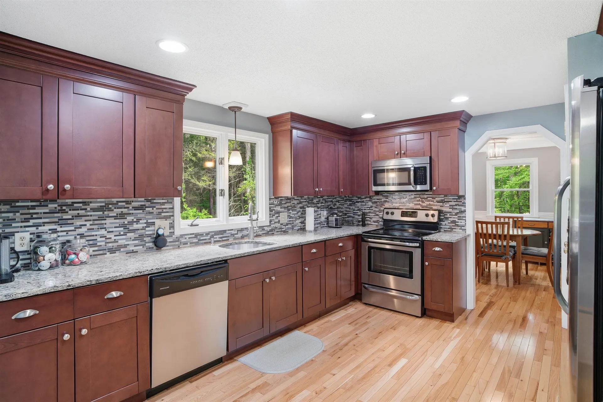 7 Hampshire Drive Derry NH 03038