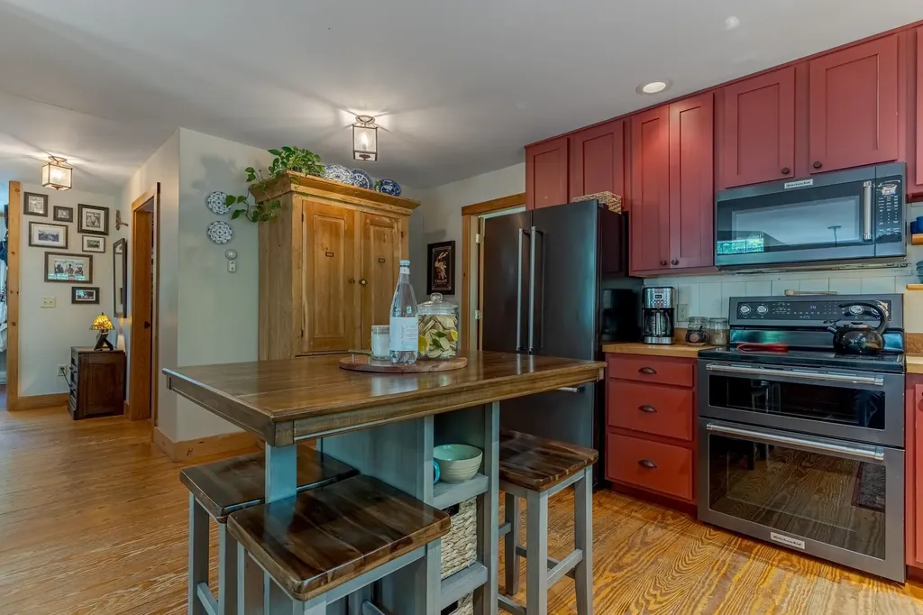 338 Middleton Road Wolfeboro NH 03894
