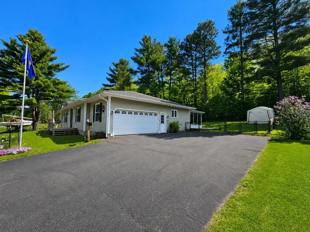 69 Edgewood Drive Newport City VT 05855
