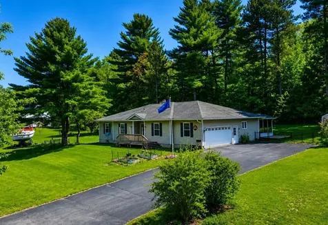 69 Edgewood Drive Newport City VT 05855